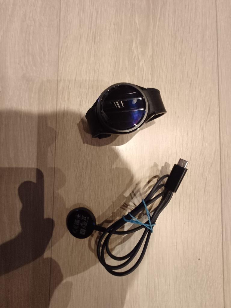 Galaxy watch 6 classic LTE/4G 1 jaar garantie, Handtassen en Accessoires, Smartwatches, Zwart, Ophalen of Verzenden, Zo goed als nieuw