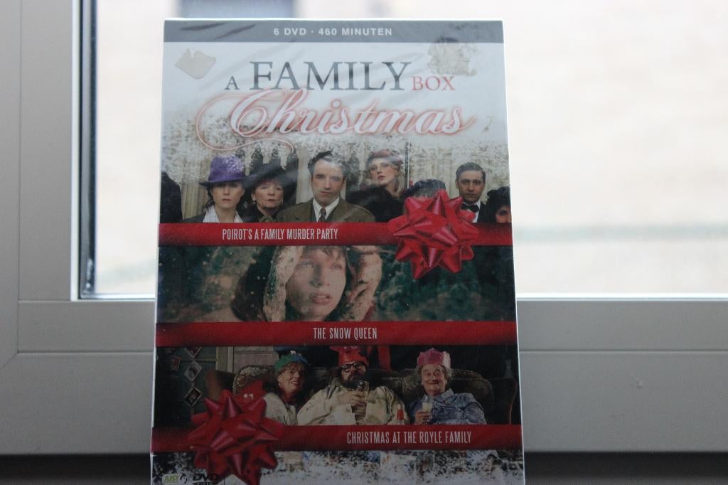 6DVD-BOX A FAMILY MURDER PARTY + EXTRA FILMS, CD & DVD, DVD | TV & Séries télévisées, Enlèvement ou Envoi