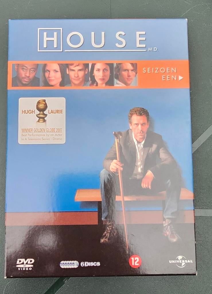 Dvd house seizoen 1 laurie universal, À partir de 12 ans, Enlèvement ou Envoi, Comme neuf, Drame