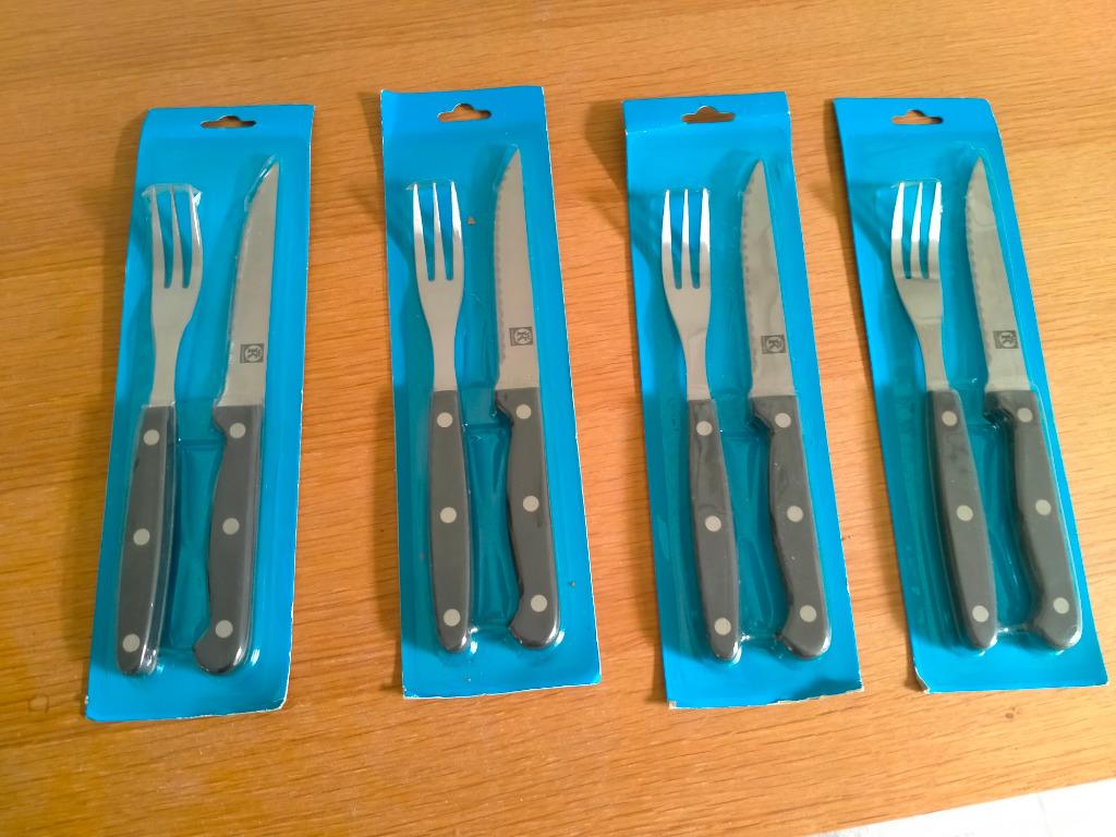 4 sets van steakmes en steakvork, Ophalen of Verzenden, Nieuw, Inox of Chroom