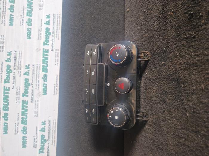 Kachel Bedieningspaneel van een Hyundai I30, Ophalen of Verzenden, 3 maanden garantie, Gebruikt, Hyundai