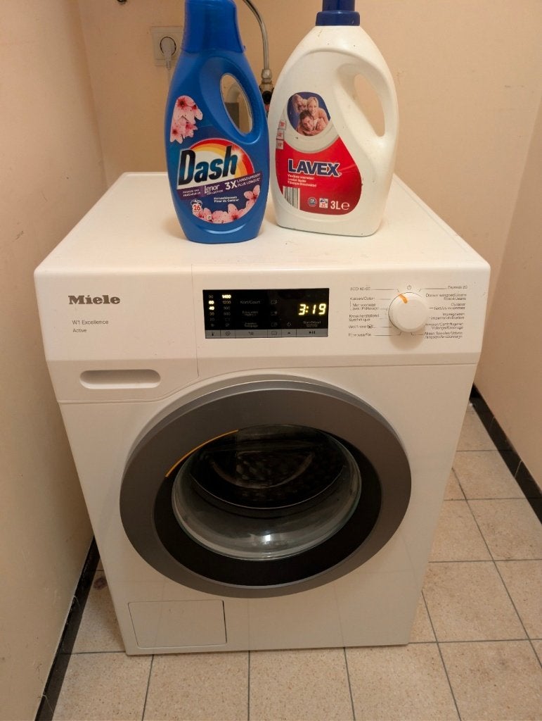 Miele W1 Excellence Active wasmachine – zeer goede staat, 1200 à 1600 tours, Classe énergétique A ou plus économe, 85 à 90 cm