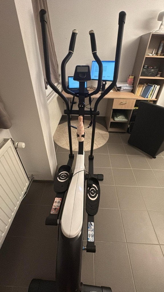 Domyos VE 710 elliptical bike, Sport en Fitness, Fitnessapparatuur, Ophalen, Benen, Zo goed als nieuw, Metaal