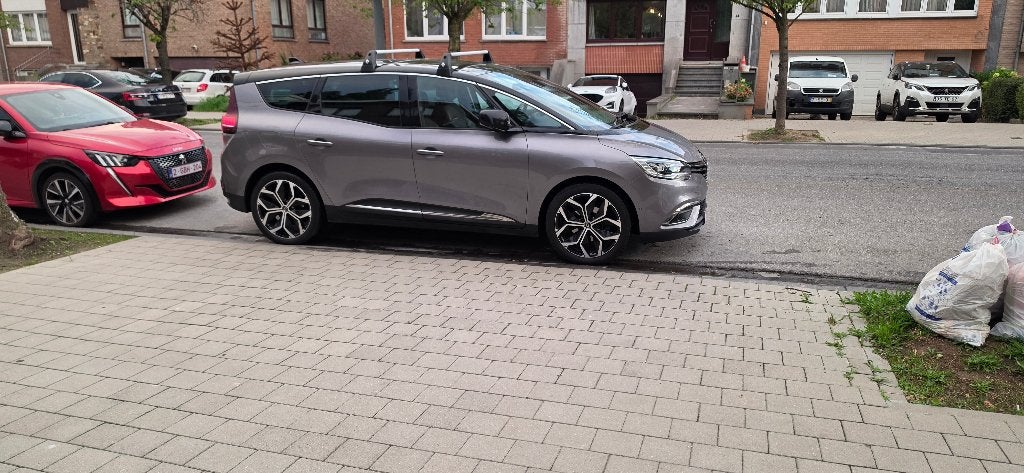 Renault Grand Scenic 2021 Essence, Autos, Renault, Argent ou Gris, Achat, Euro 6, 7 places