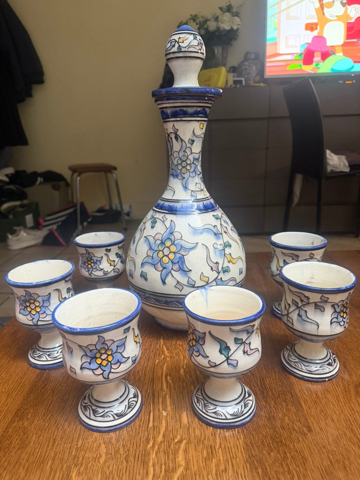 Mediterrane Keramische Karafset met Bekers – Handbeschilderd, Antiek en Kunst, Ophalen