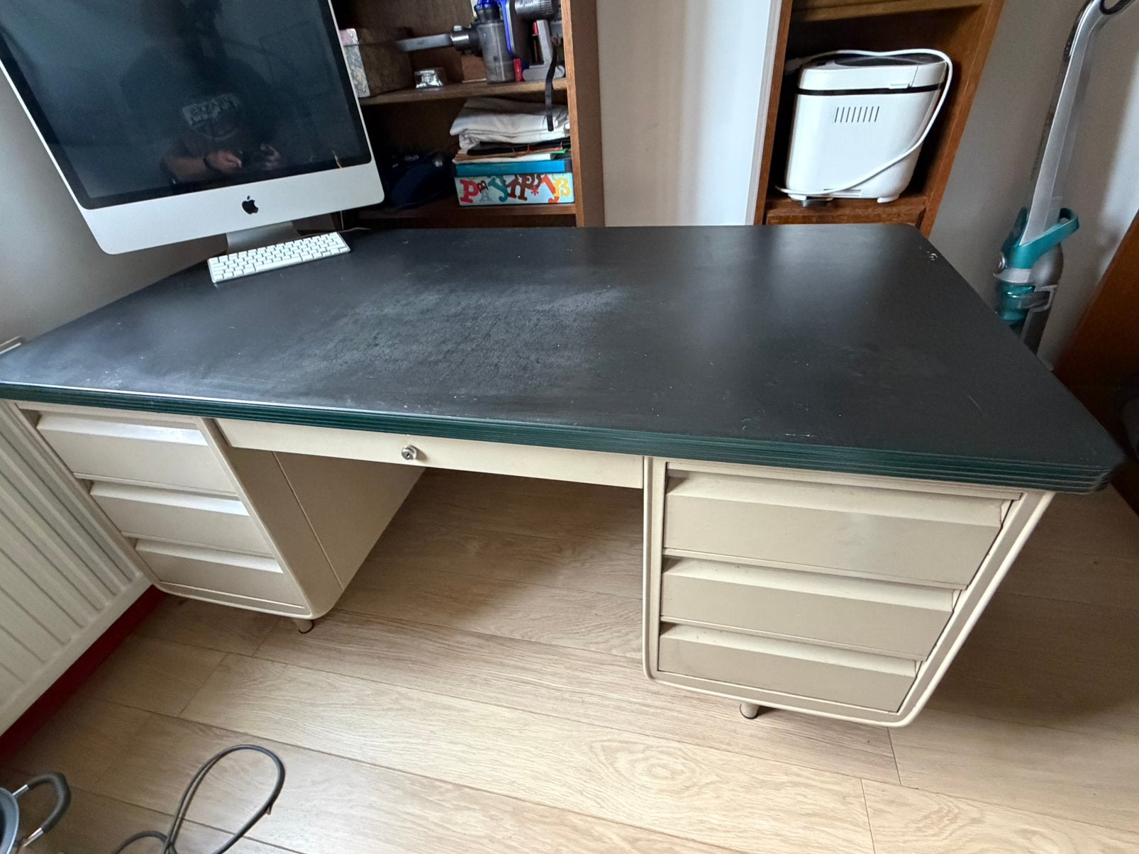 bureau metal annee 70, 155 cm, Métal, Enlèvement, Utilisé