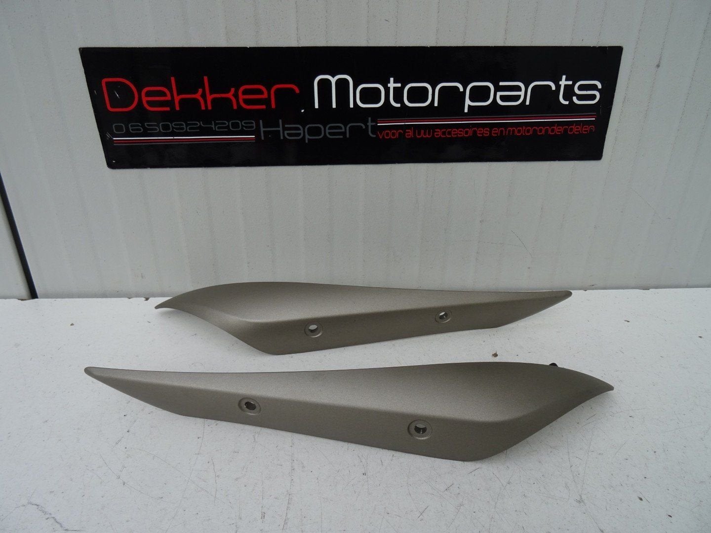 Originele uitlaat Afwerkkappen Yamaha YZF R1 2004-2005-2006, Motoren, Ophalen of Verzenden, -, -, -