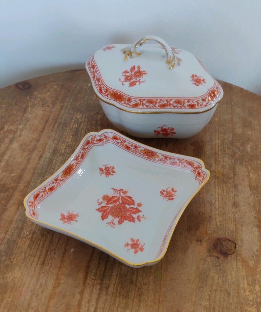 Kleine terrine Kaiser Karlsbad nr 791 met bijhorend schotelt, Antiek en Kunst, Ophalen