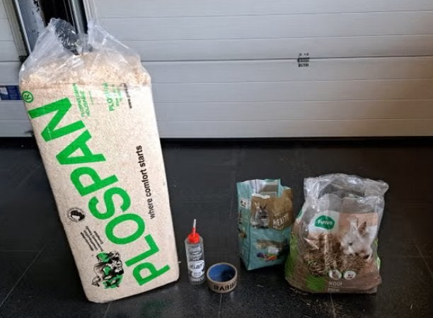 hooi, dwergkonijnvoeder, fijne houtkrullen, Dieren en Toebehoren, Ophalen, Gebruikt, Voerbakje