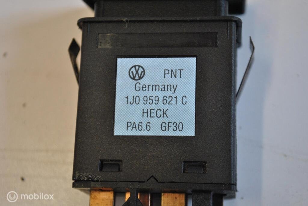 Ruitverwarming knopje Vw Golf IV 1.8-5V 1J0959621C, Enlèvement ou Envoi, Volkswagen, Utilisé, Volkswagen