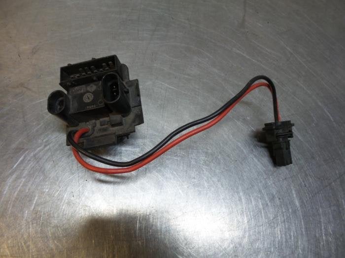 Kachel Weerstand van een Volkswagen Golf (Golf 91-), Gebruikt, -, Volkswagen, -