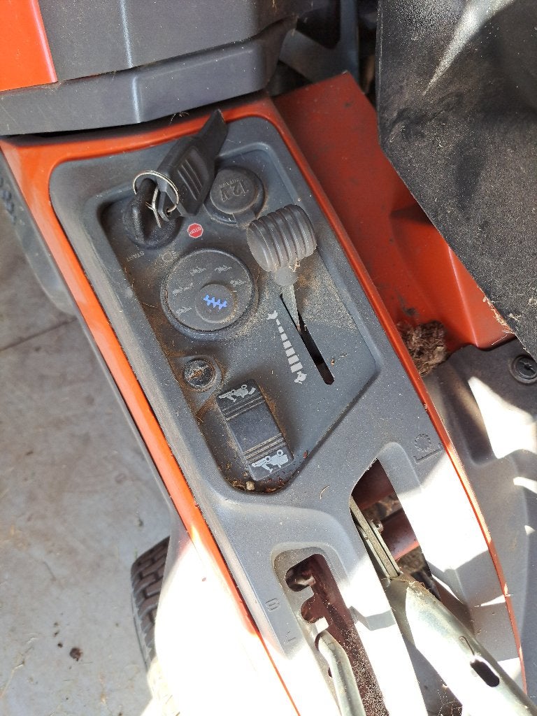 Husqvarna zitmaaier RC 318T, Enlèvement, Utilisé, Démarrage électrique, 90 à 120 cm
