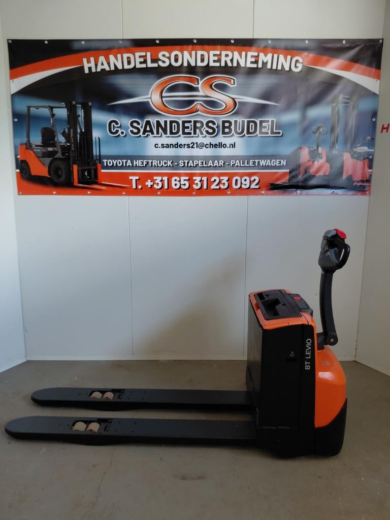 Toyota lwe 200 palletwagen, Doe-het-zelf en Bouw, Ophalen of Verzenden