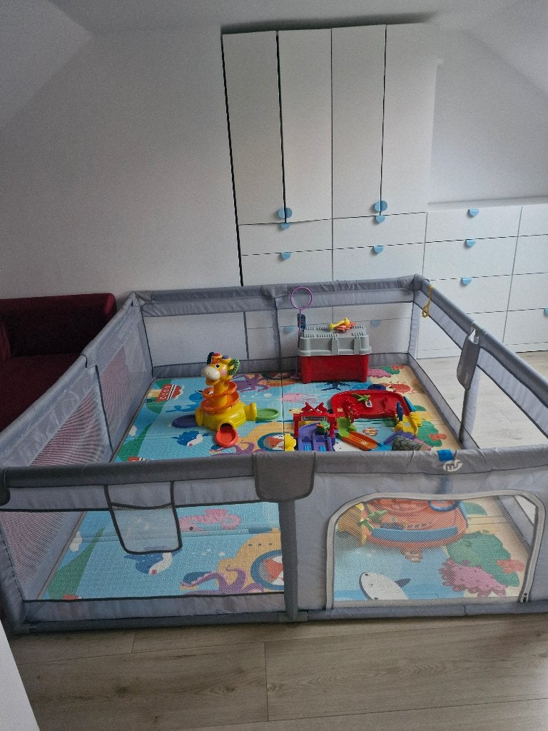 Parc 2x1,8m,  trotteur et jeux, Enlèvement, Utilisé