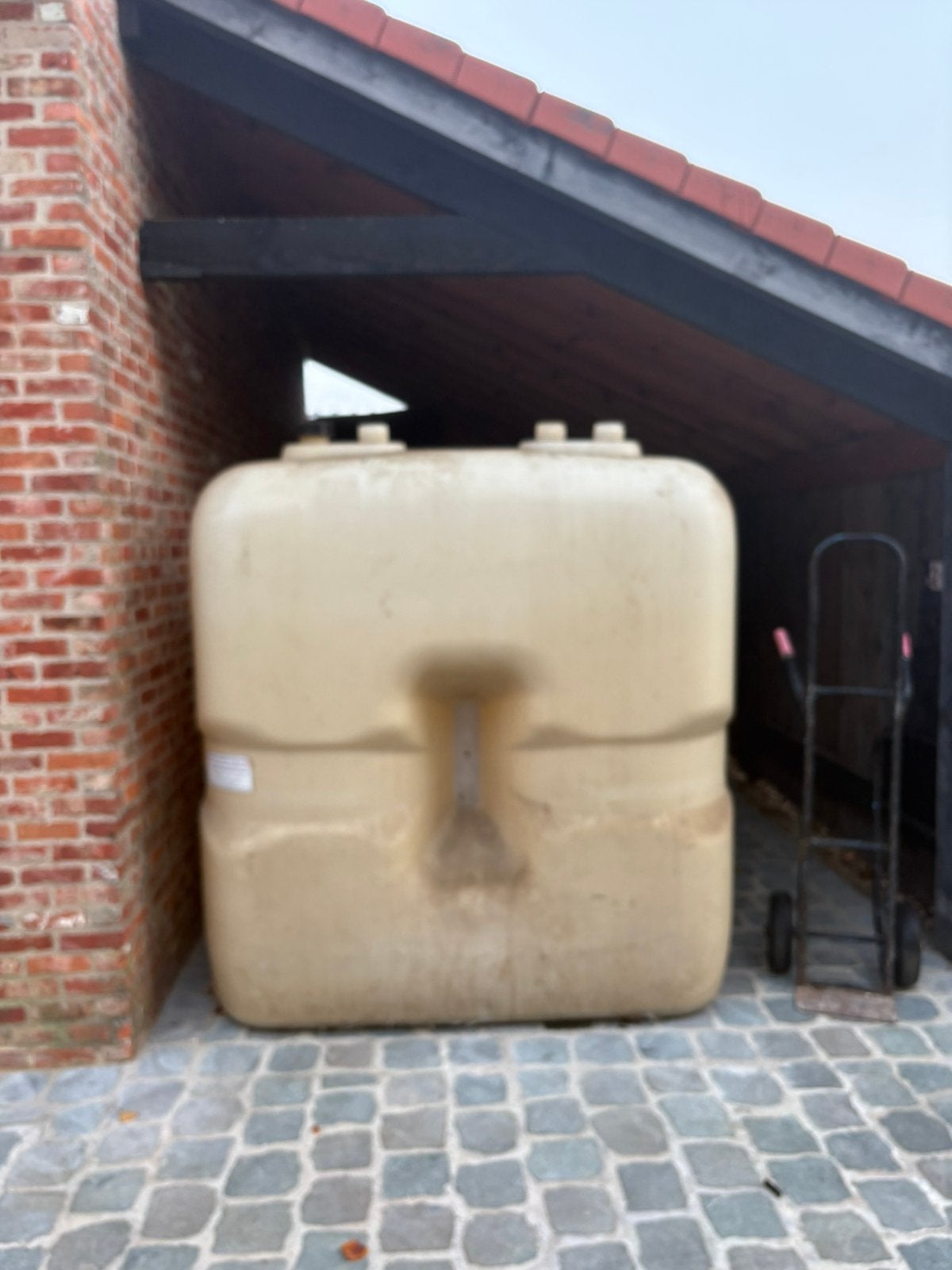 Mazouttank kunststof 1500 liter Eurolentz, Doe-het-zelf en Bouw, Ophalen, Zo goed als nieuw