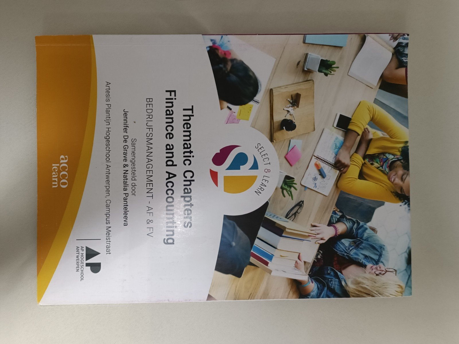 Thematics chapters Finance and Accounting, Ophalen