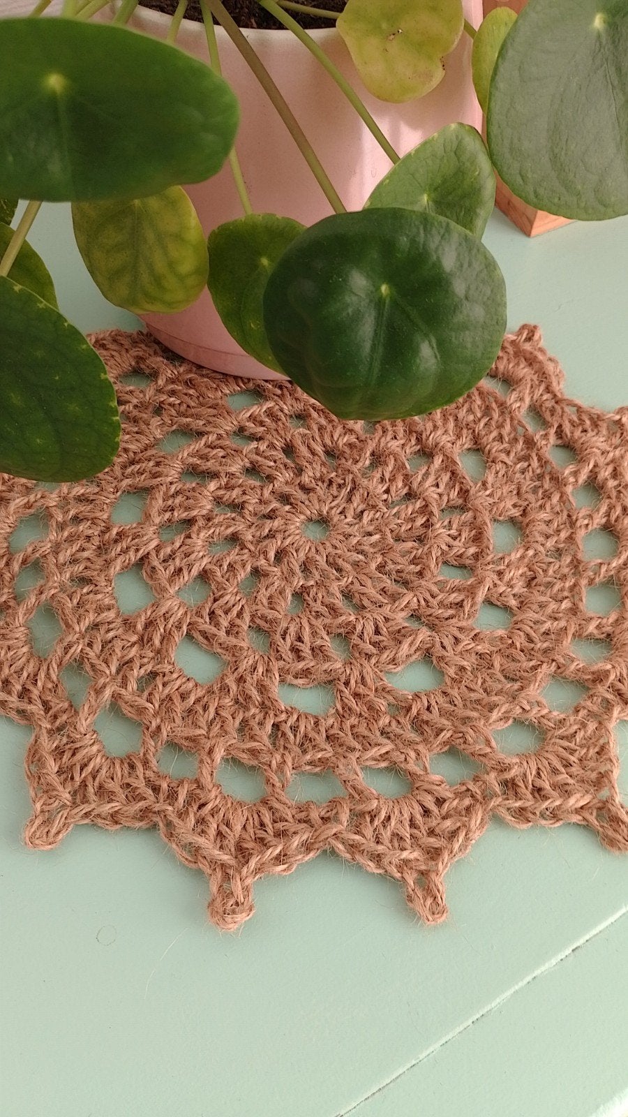 handgemaakt kleedje/ onderlegger in Boho-stijl, Huis en Inrichting, Tafelkleden, Ophalen of Verzenden, Nieuw, Handgemaakt, Jute