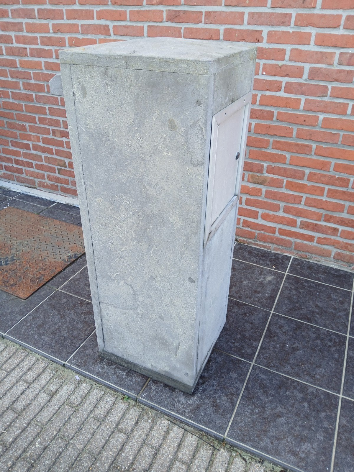 brievenbus natuursteen 1.02m hoogte 37cm breedt, Maison & Meubles, Enlèvement