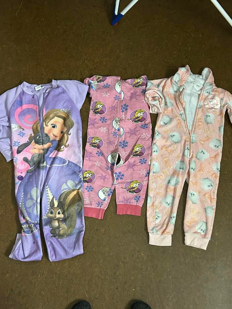 3 stuk meisjes pyjama pak, Ophalen, Gebruikt, Meisje