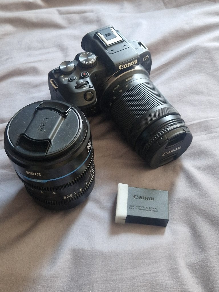 Canon EOS R10 + 18-150mm f4-6.3 + 35mm f1.2, TV, Hi-fi & Vidéo, Appareils photo numériques, Enlèvement ou Envoi, Canon, Utilisé