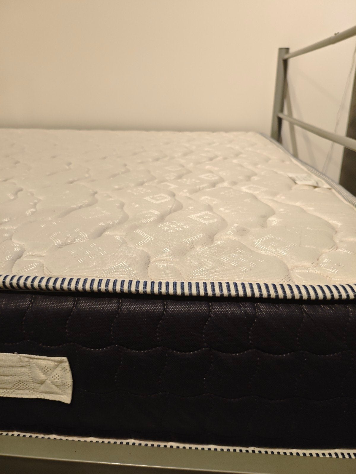 Matras 140*200, Huis en Inrichting, Slaapkamer | Matrassen en Bedbodems, Ophalen, Matras