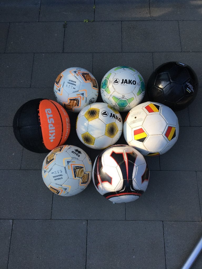 Voetballen+1 basketbal (samen of apart), Ophalen of Verzenden