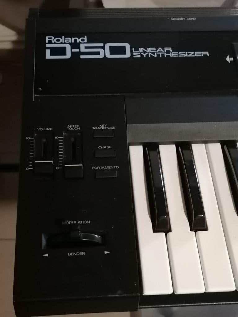 Fameux D50 Roland., Musique & Instruments, Enlèvement
