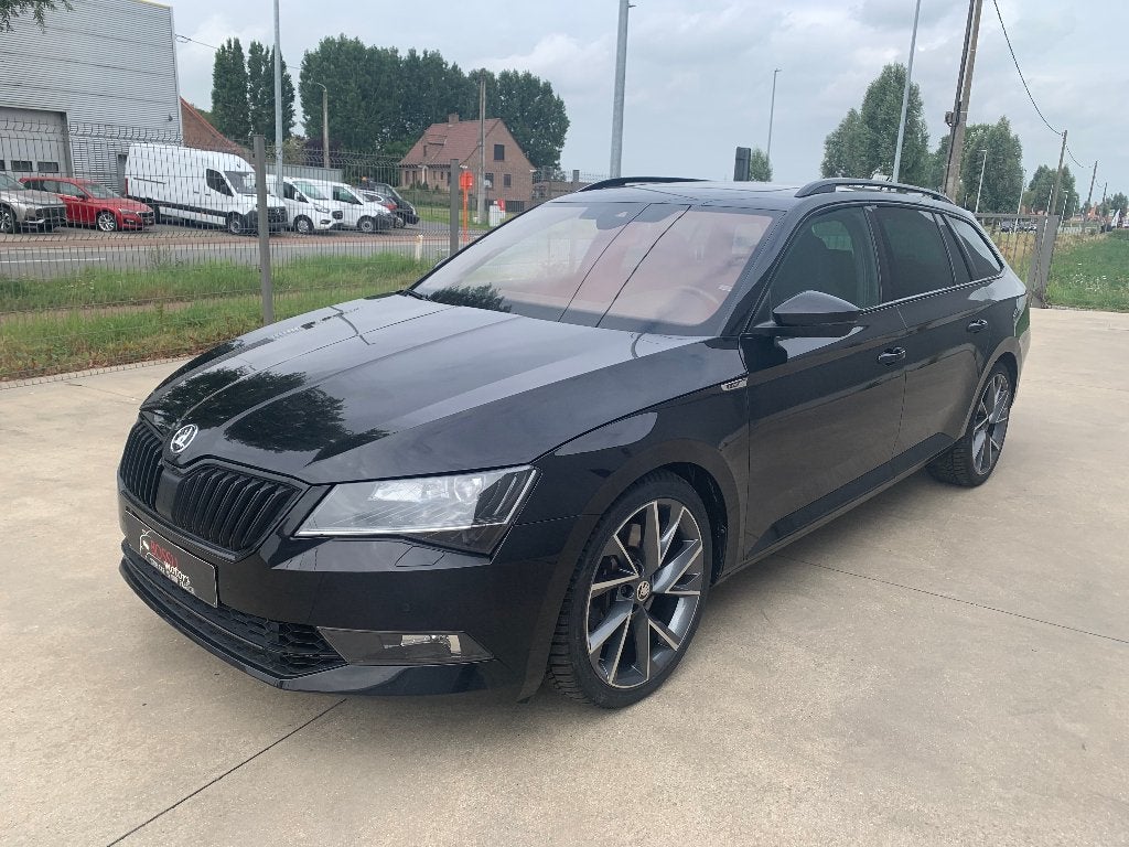 SKODA SUPERB RS 4X4/280PK/NAVI/DAB/CAMERA/LED/ZETELVER, Autos, Achat, Entreprise, Alcantara, Noir