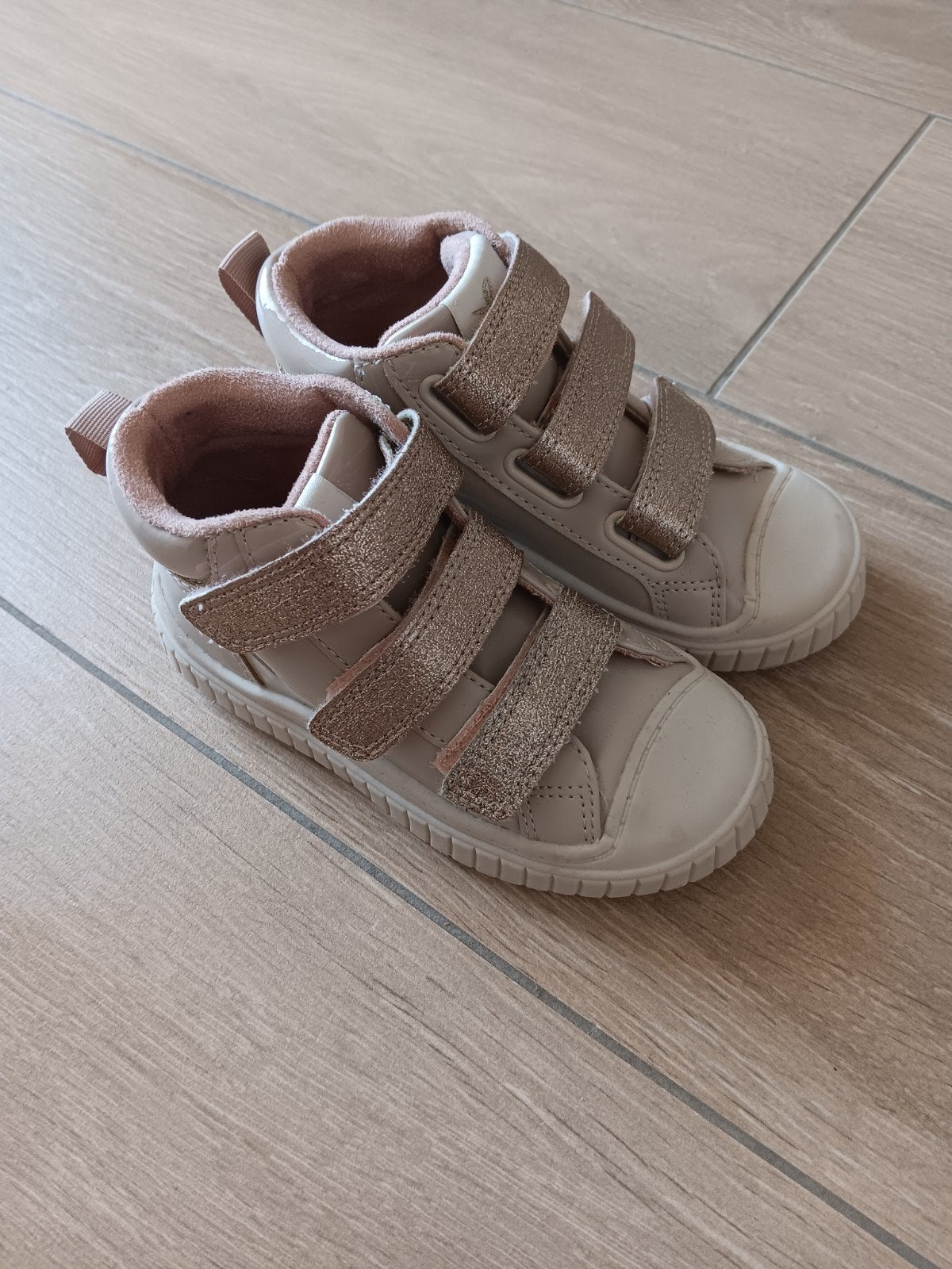 Schoenen voor meisjes maat 25 van milo en mila, Ophalen, Schoentjes, Meisje, Zo goed als nieuw