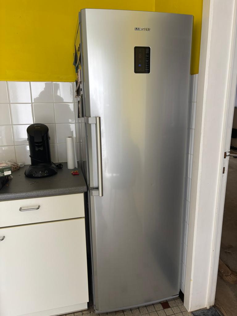 Samsung koelkast, Elektronische apparatuur, Koelkasten en IJskasten, Ophalen, Zo goed als nieuw, Zonder vriesvak