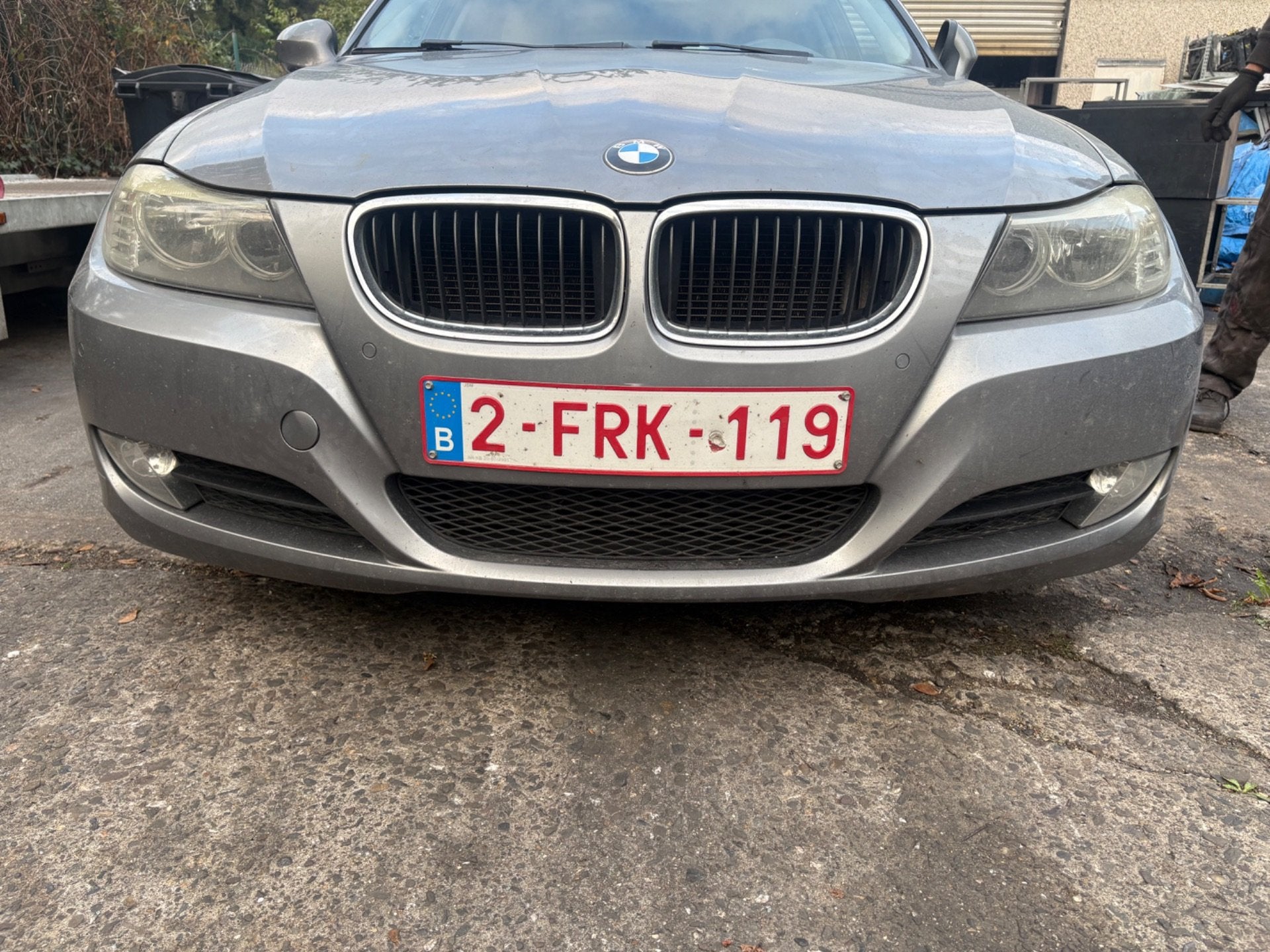 Pare-chocs avant BMW S rie 3 E90 E91, Autos : Pièces & Accessoires, Petuelring 130
80788  Munich, DE, Pare-chocs, Info@bmw.de