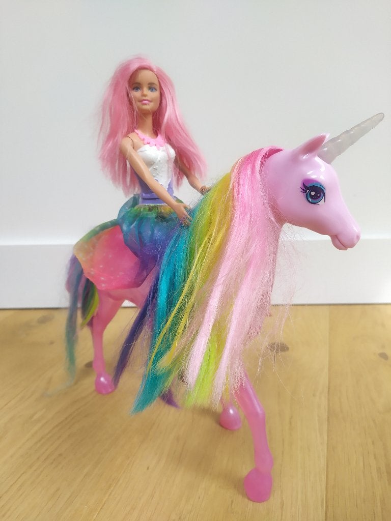 Barbie eenhoorn, Ophalen of Verzenden, Zo goed als nieuw, Barbie