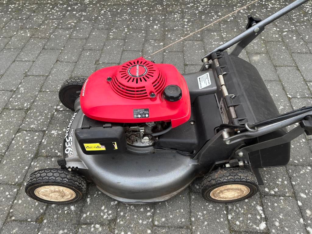 Honda hrd 536c grasmaaier, Ophalen, Gebruikt, Benzine-grasmaaier, Opvangbak