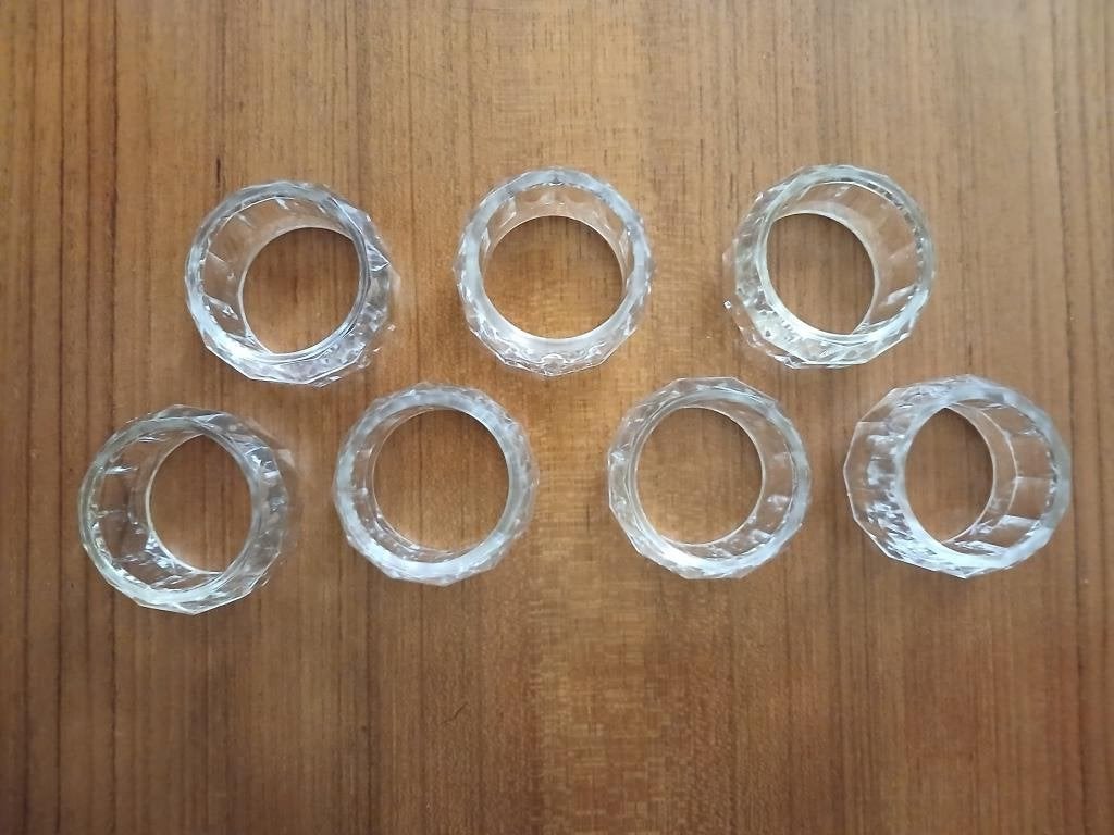 Lot de 7 ronds de serviettes de 5cm de diamètre - GRATUIT, Enlèvement, Comme neuf, Autres matériaux