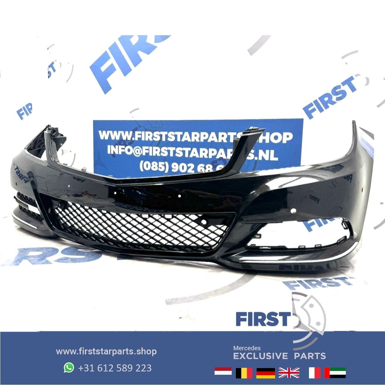 W204 C Klasse voorbumper zwart wit grijs bumper 2007-2014 or, Gebruikt, -, Voor, Ophalen of Verzenden