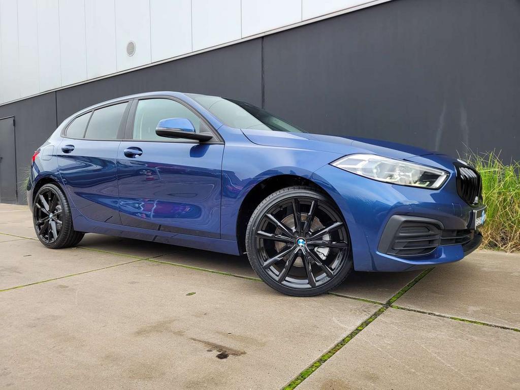 BMW 116 d *NAVI*APPLE CAR PLAY*PDC*FULL LED*DAB*, 0 kg, 1 Reeks, 5 deurs, https://public.car-pass.be/vhr/8dc79809-3d56-4490-9b8e-5fb292dacbda