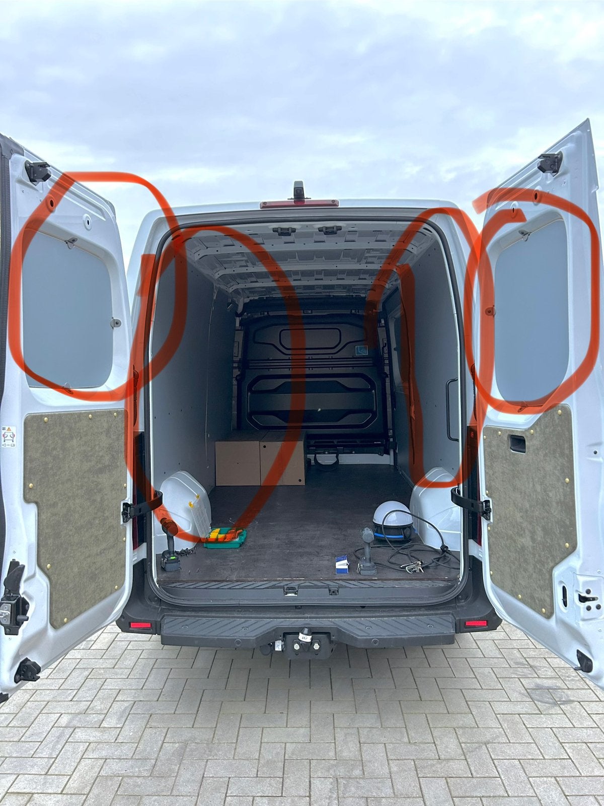 Wandbekleding / bekleding laadbak RENAULT MASTER 2025, Ophalen