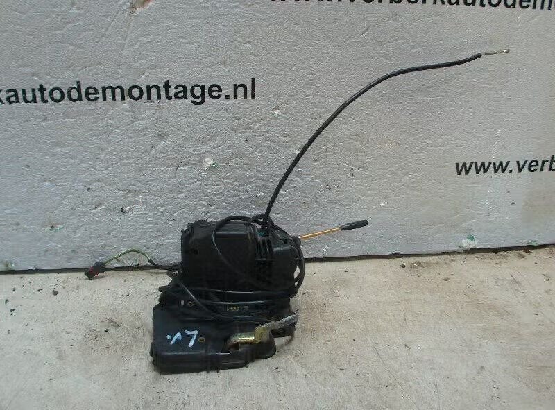 PORTIERSLOT LINKS VOOR Mercedes-Benz C Combi (S203), Mercedes-Benz AG, Enlèvement ou Envoi, Utilisé, Dialog.mb@mercedes-benz.com