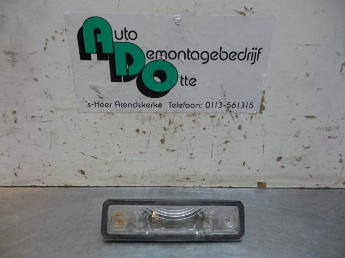 Eclairage immatriculation d'un Opel Combo (Combo 02-), -, Opel, Utilisé, -
