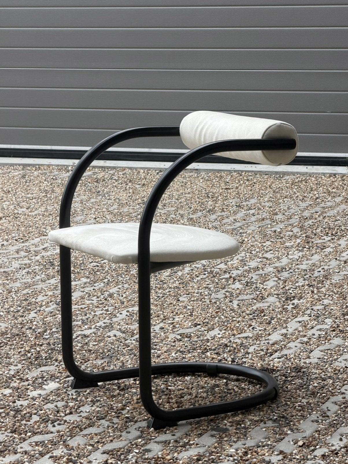 vintage Italiaanse design bahaus cantilever stoel, Ophalen, Zo goed als nieuw, Zwart, Bureaustoel