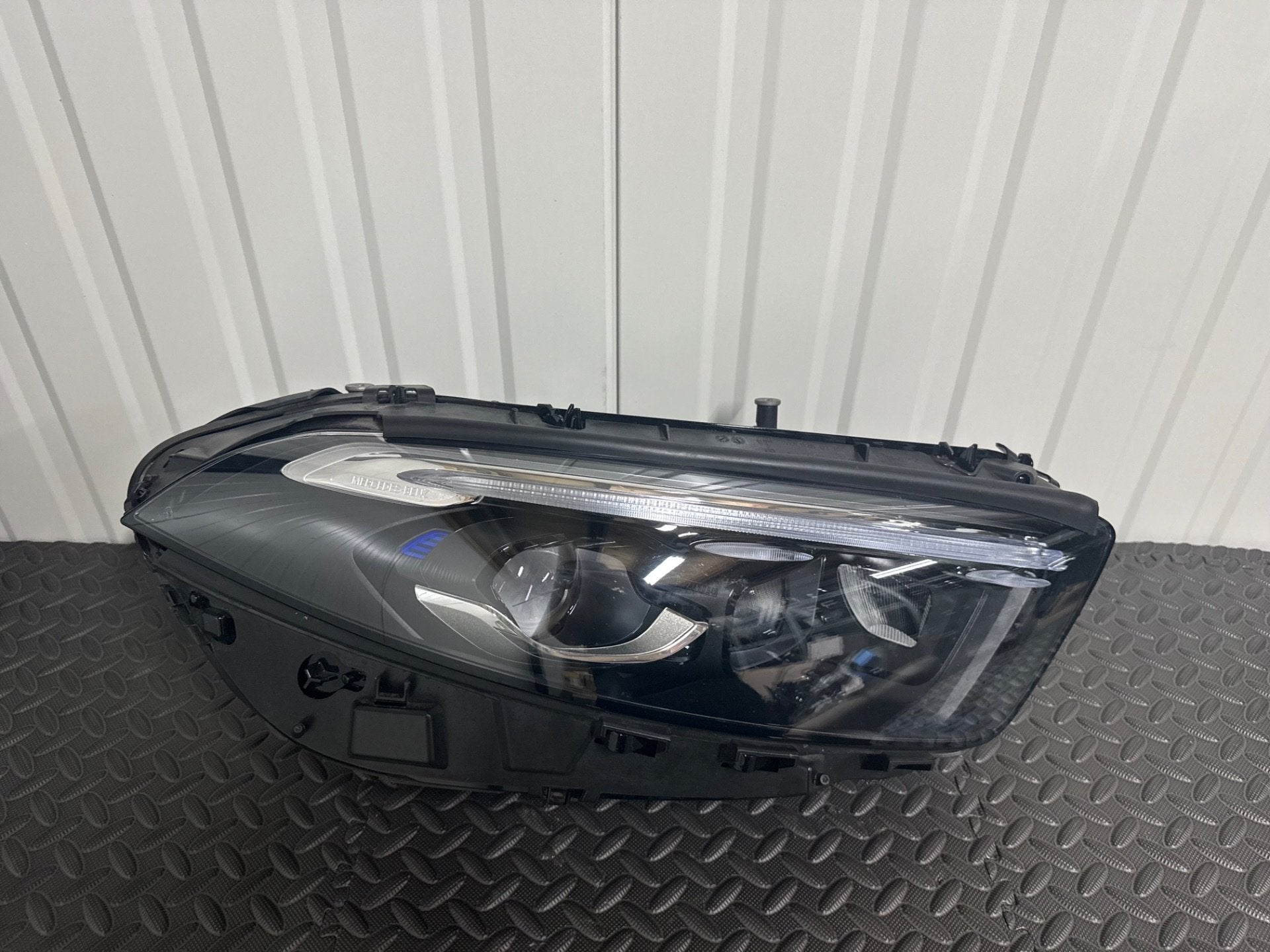 Mercedes A klasse w177 facelift Multibeam Led R A1779065804, Mercedes-Benz AG, Mercedes-Benz, Nieuw, Mercedesstrasse 120
70372  Stuttgart, DE