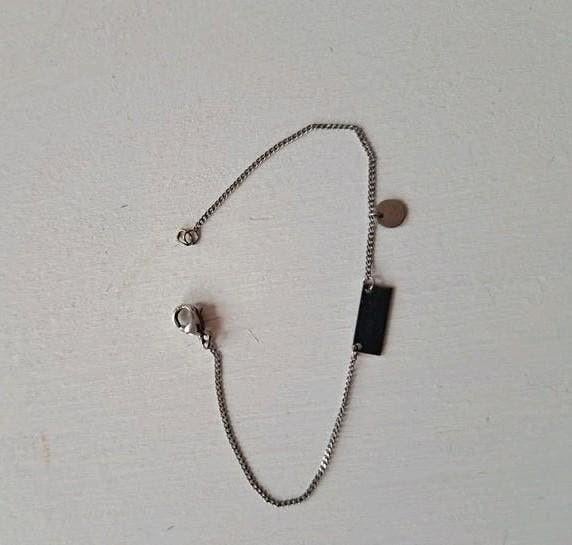 Leuk klein zilveren armbandje, Handtassen en Accessoires, Armbanden, Ophalen of Verzenden, Zo goed als nieuw, Zilver, Staal