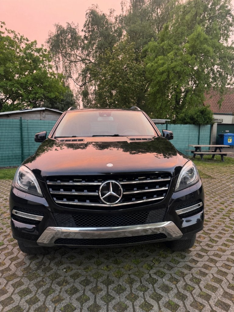 Mercedes ML250 BlueTec AIRMATIC 4X4, Autos, Mercedes-Benz, Cuir, Classe M, Achat, Euro 6