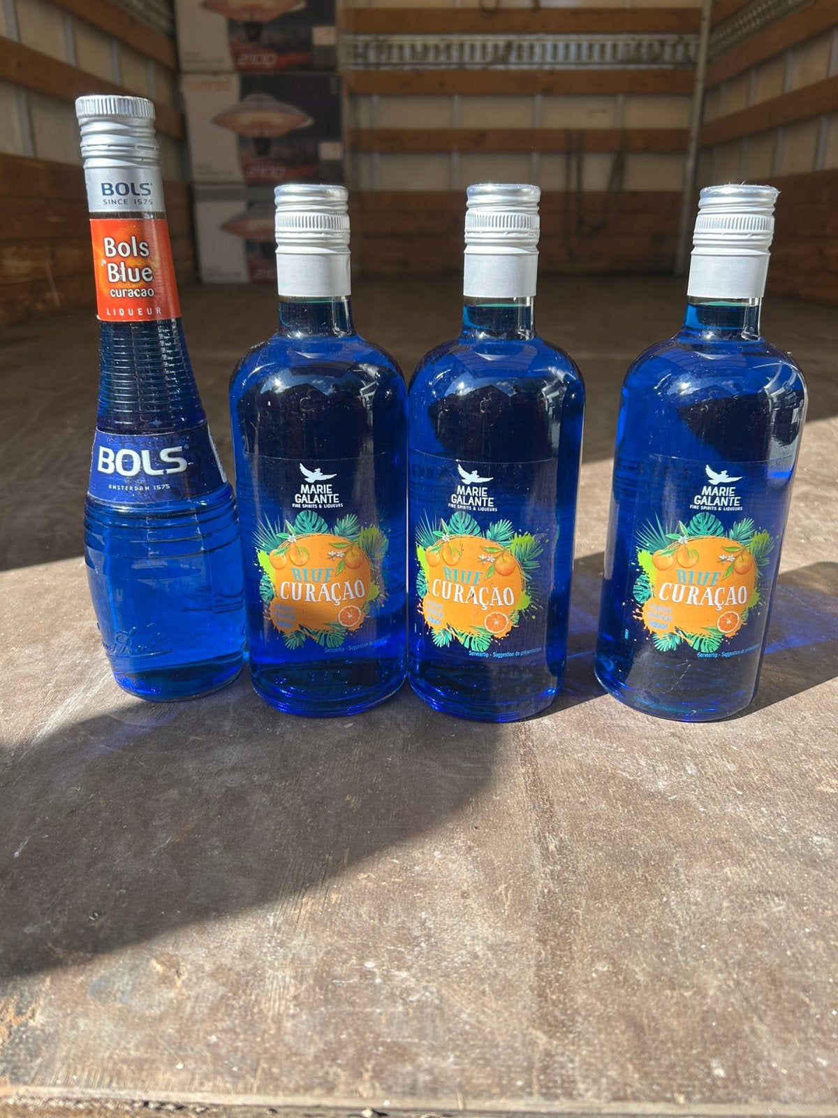 Set van 4 flessen blue curaçao, Enlèvement, Neuf