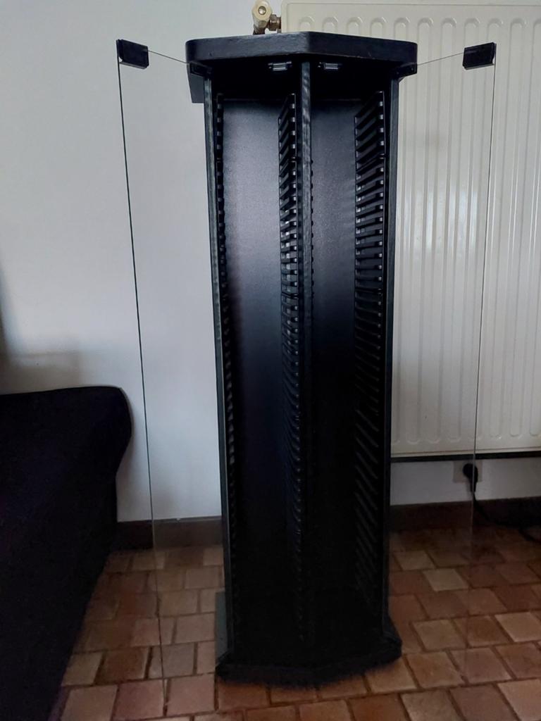 CD-rek met 2 glazen deurtjes, Ophalen, Cd's