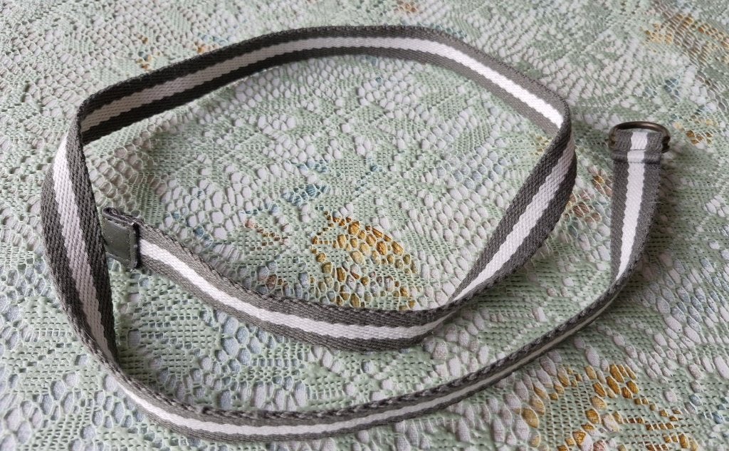 Riem - streep khaki/wit - geweven stof - 98 cm, Kleding | Dames, Minder dan 3 cm, Verzenden, Wit, 90 tot 100 cm
