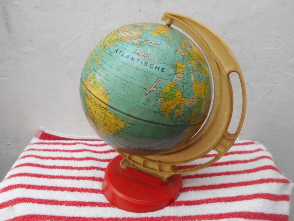 oude wereldbol   1960, Enlèvement ou Envoi