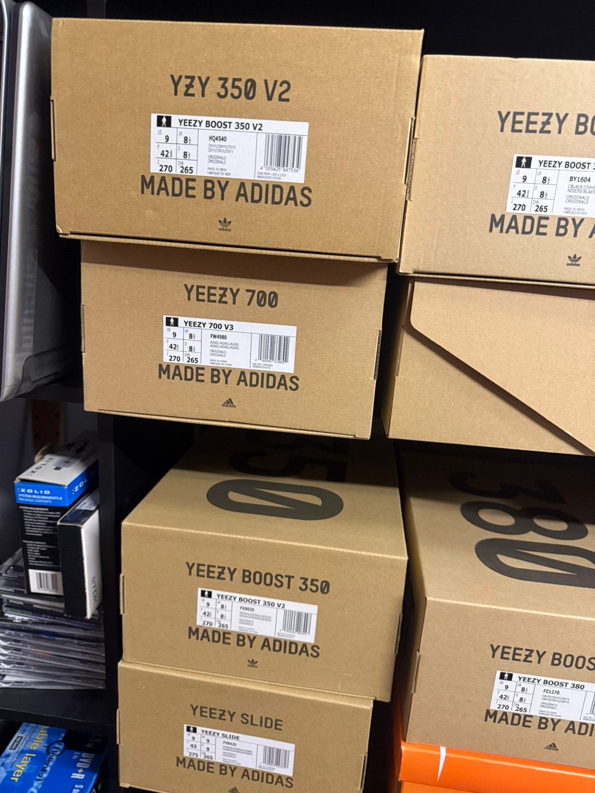 Verschillende paren yeezy’s te koop nieuw, Ophalen of Verzenden, Nieuw