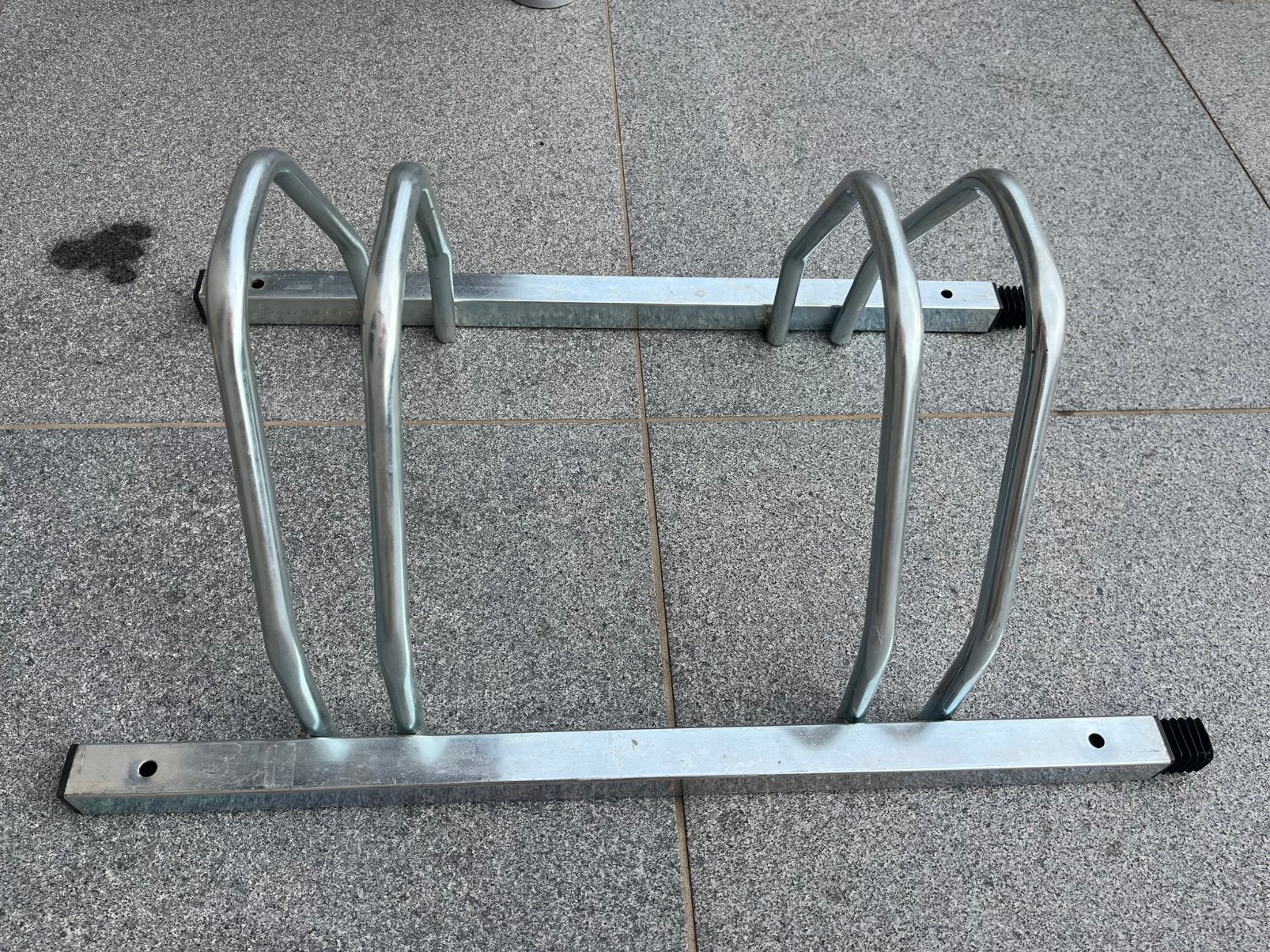 metalen fietsrek voor 2 fietsen, Fietsen en Brommers, Ophalen, Zo goed als nieuw