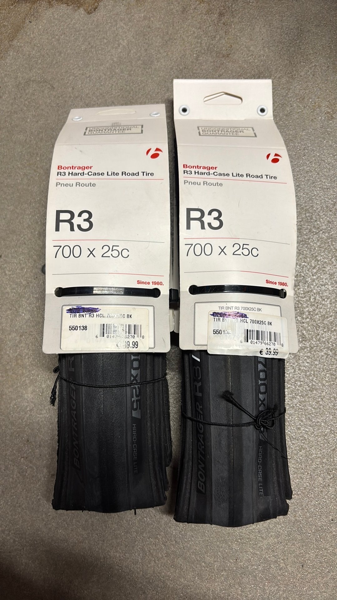 Bontrager R3 Hard-Case Lite Road Tyres – 700  25c – Pair, Fietsen en Brommers, Ophalen of Verzenden, Nieuw